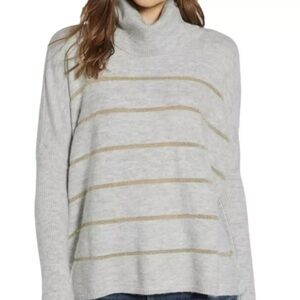 Evereve  Cupcakes & Cashmere Gray Metallic Gold Striped Turtleneck Sweater